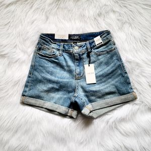 Judy Blue Medium Wash Classic Cuffed Shorts